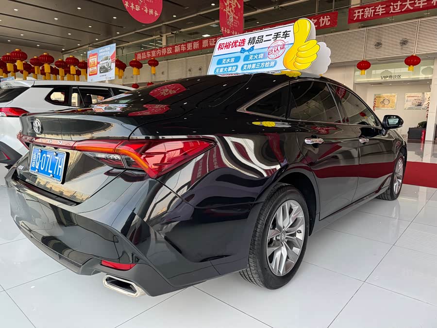 Toyota Avalon 2020 car image #7