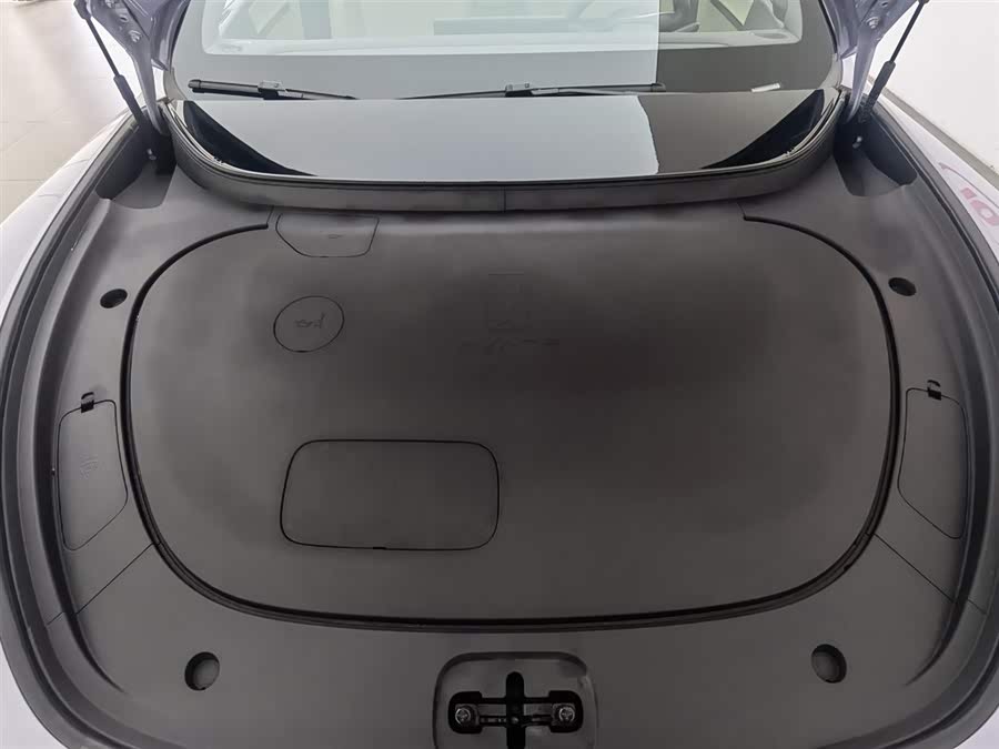 Avatr 06 2025 car image #7