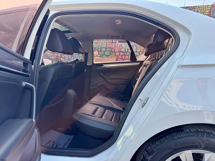 Volkswagen Bora 2016 immagine di auto #7