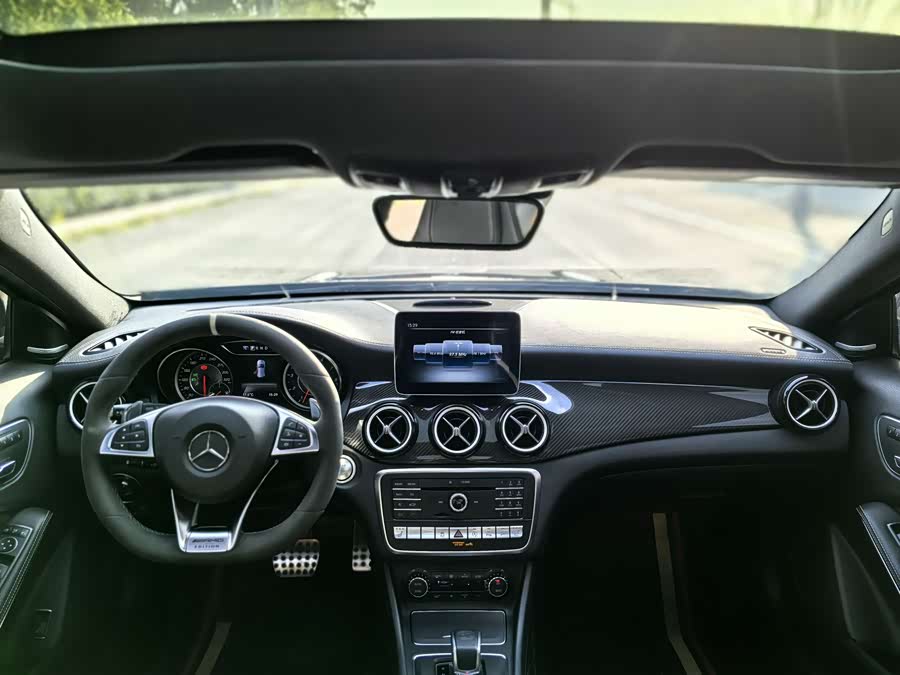 Mercedes-Benz GLA AMG 2018 car image #7