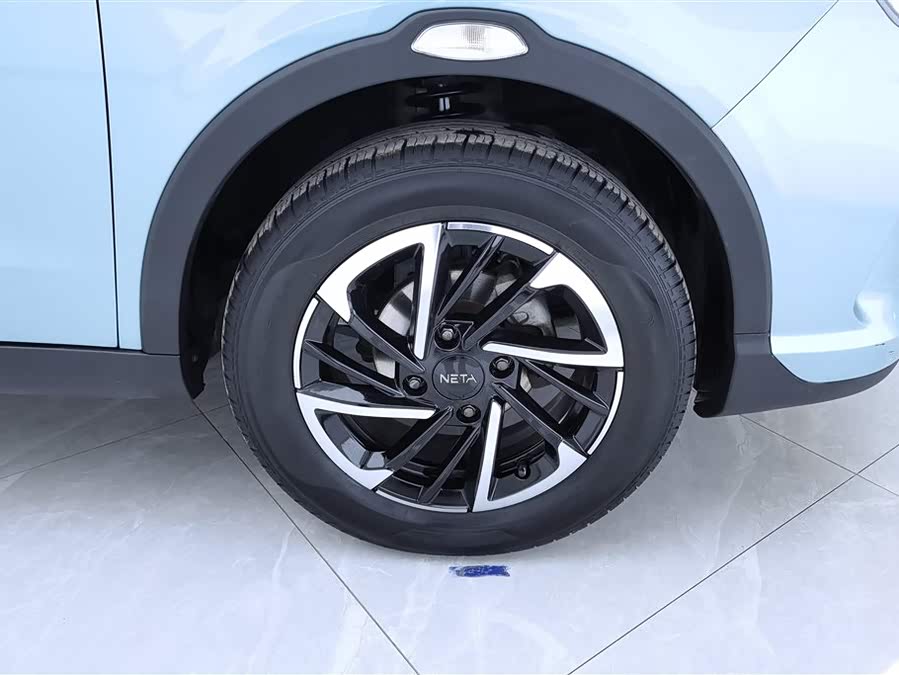 哪吒汽车 哪吒V 2022 #7 哪吒汽车 哪吒V 2022 汽车图片 #7