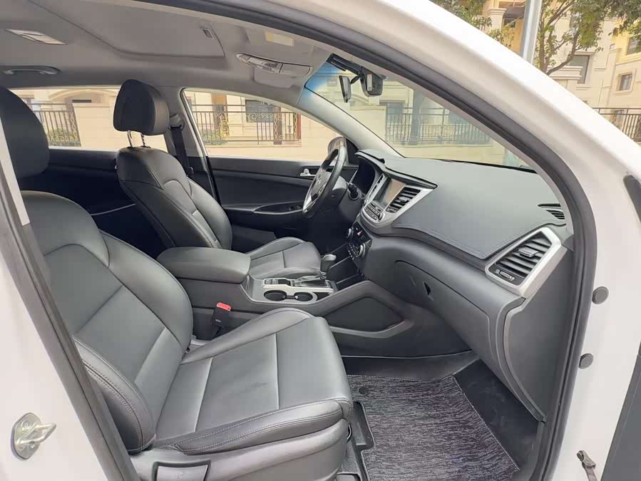 Hyundai Tucson 2016 #7 Hyundai Tucson 2016 car image #7