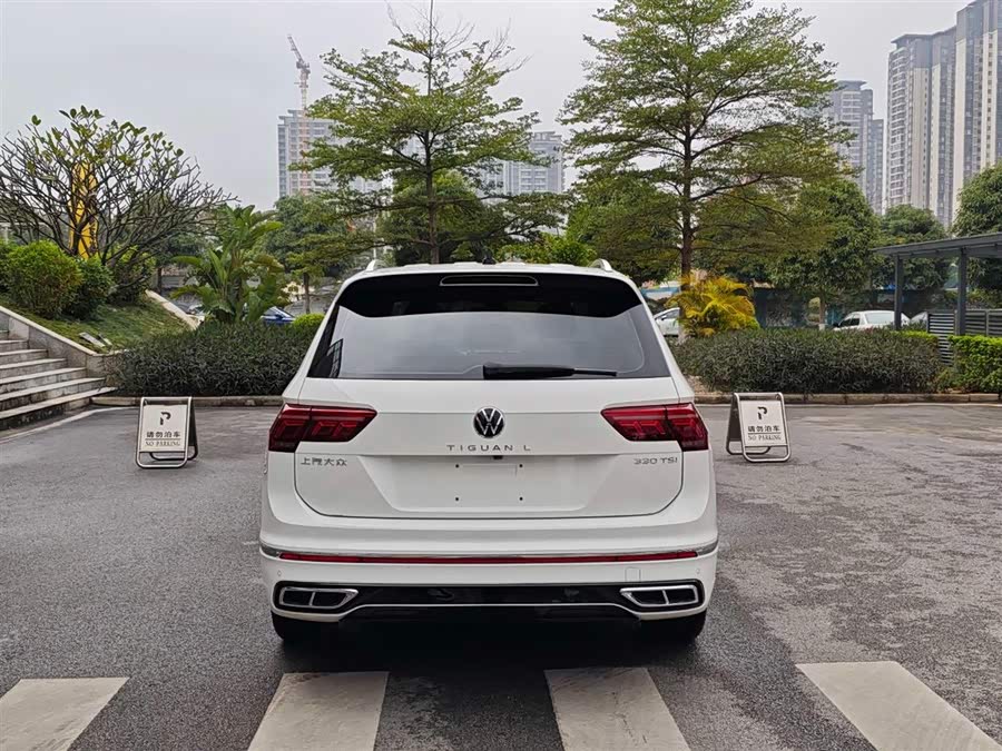 Volkswagen Tiguan L 2021 car image #7