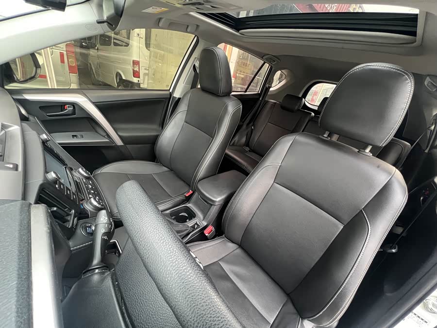 Toyota RAV4 2019 #7 Toyota RAV4 2019 car image #7