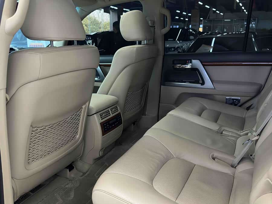 Toyota Land Cruiser 2013 car image #7