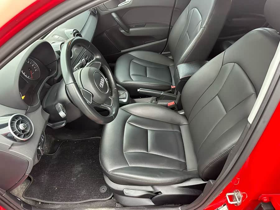 Audi A1 2015 car image #7