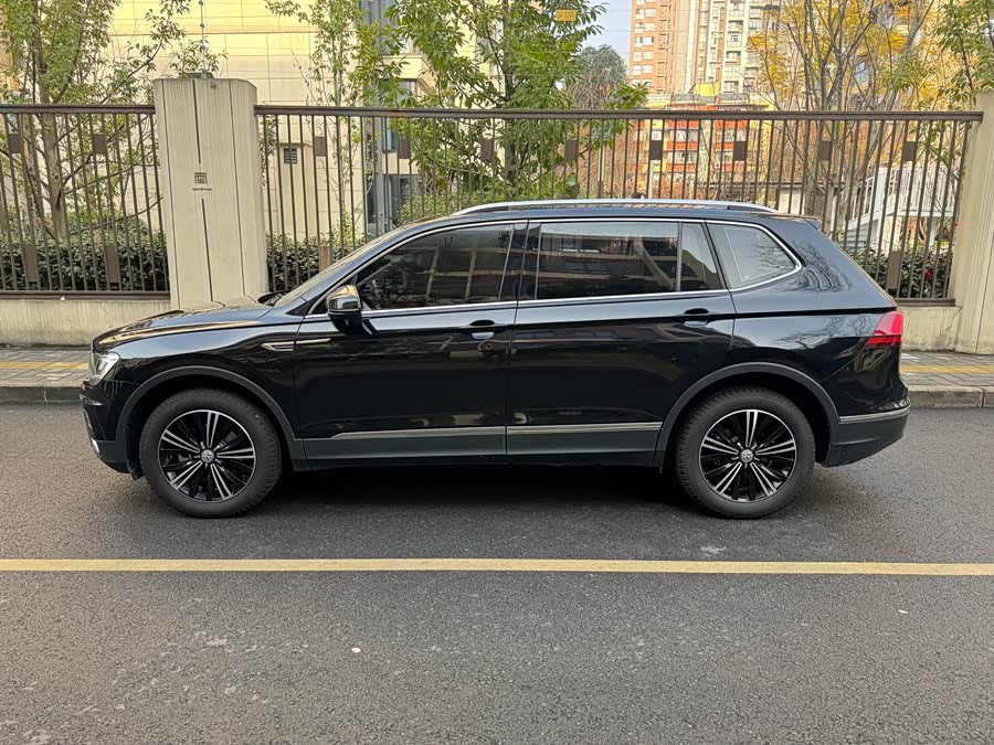 Volkswagen Tiguan L 2019 #7 Volkswagen Tiguan L 2019 car image #7