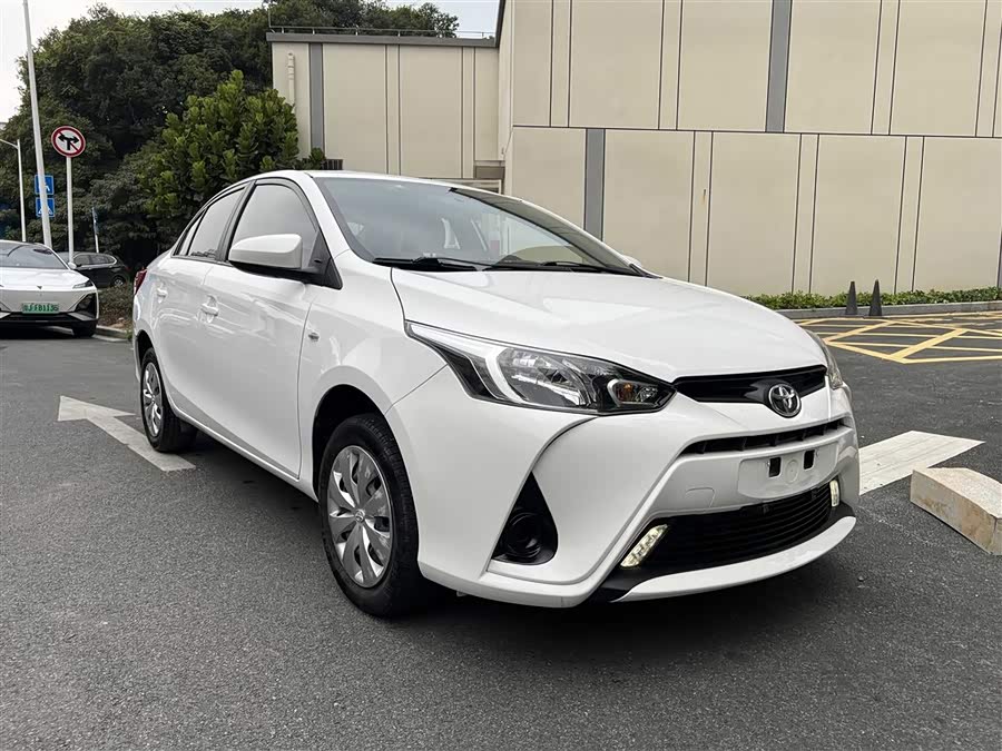Toyota Yaris L Zhixiang 2022 صورة سيارة #7