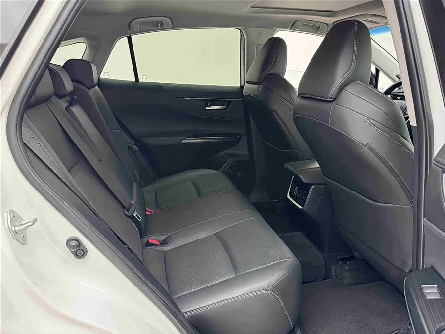 Toyota Venza 2024 immagine di auto #7