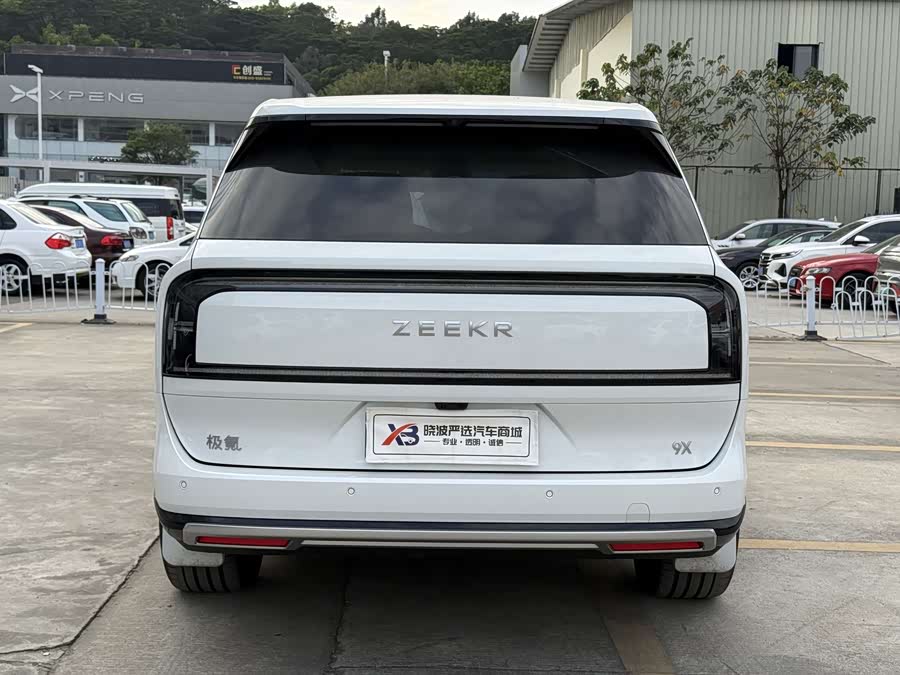 Zeekr 9X 2025 #7 Zeekr 9X 2025 car image #7