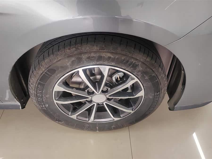 BYD Seal 05 DM-i 2025 car image #7