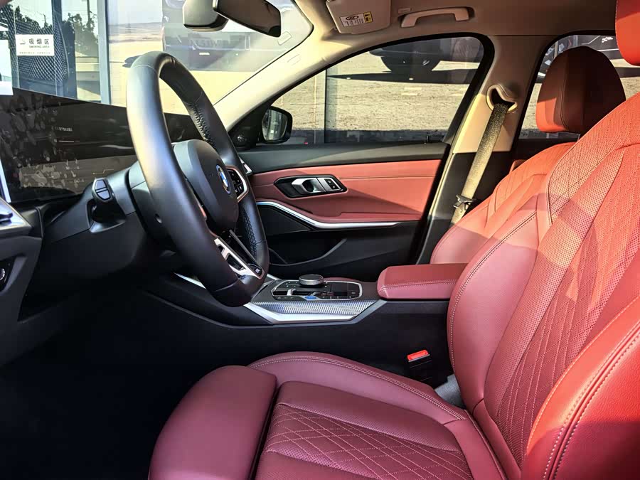 BMW i3 2024 immagine di auto #7