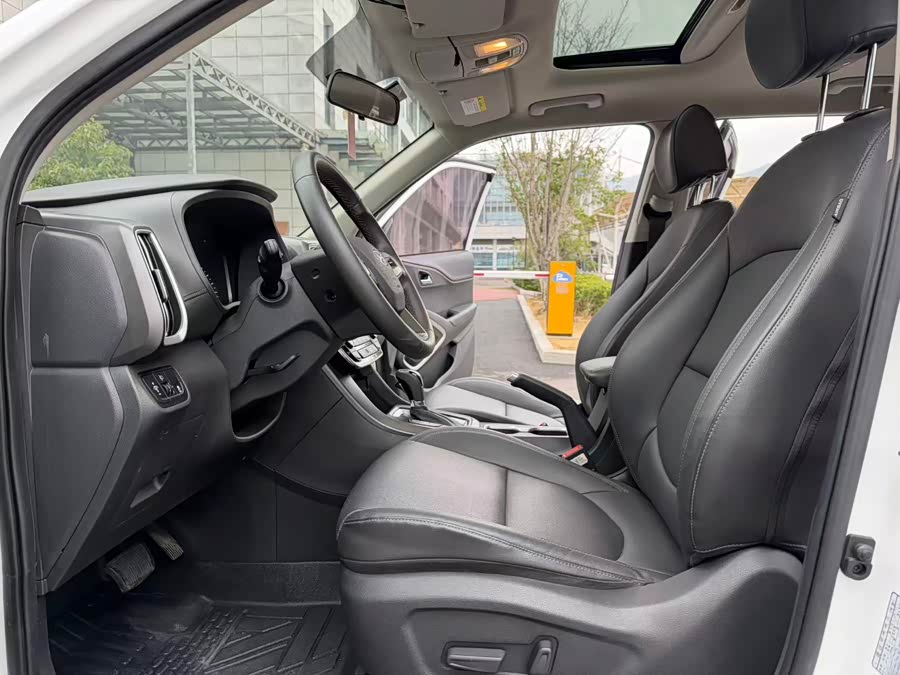 Hyundai ix35 2019 car image #7