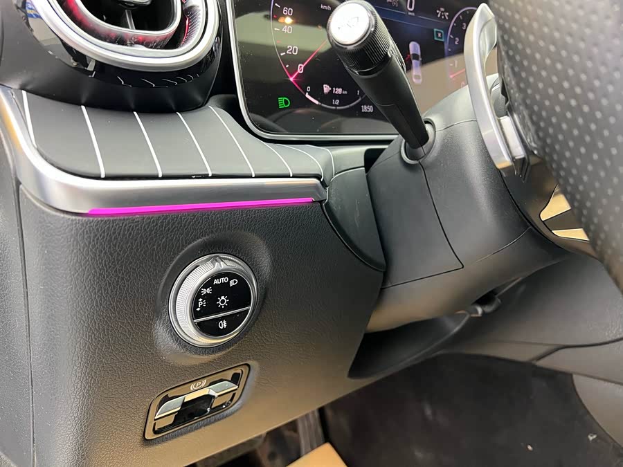 Mercedes-Benz C Class 2024 car image #7