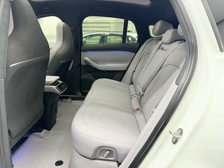 蔚来 蔚来EC6 2024 汽车图片 #7