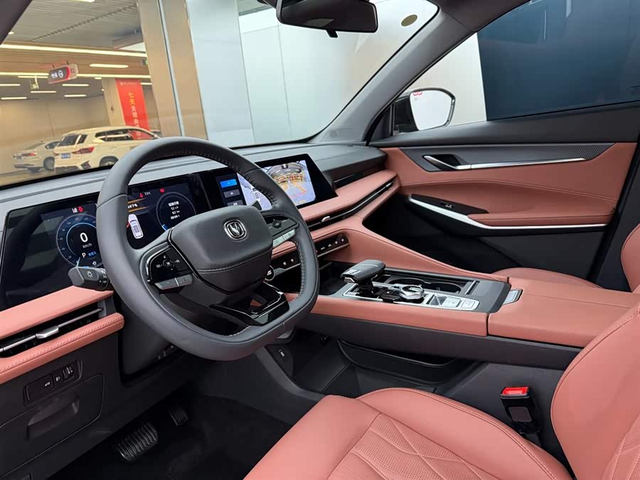 Changan CS75 Plus 2025 صورة سيارة #7