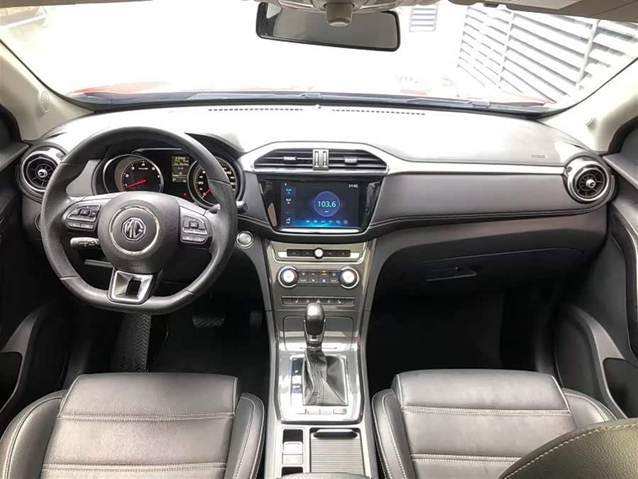 MG GS 2017 car image #7