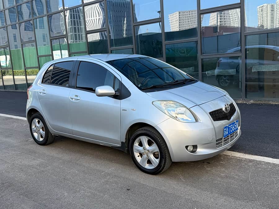 Toyota Yaris 2009 imagem de carro #7