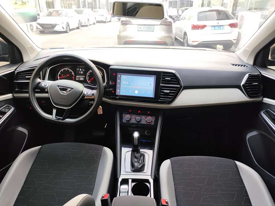 Jetta VS5 2023 car image #7