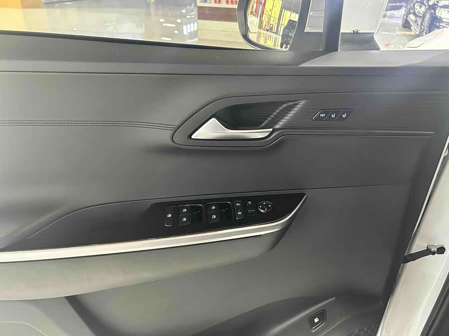 Hyundai Custo 2024 car image #7