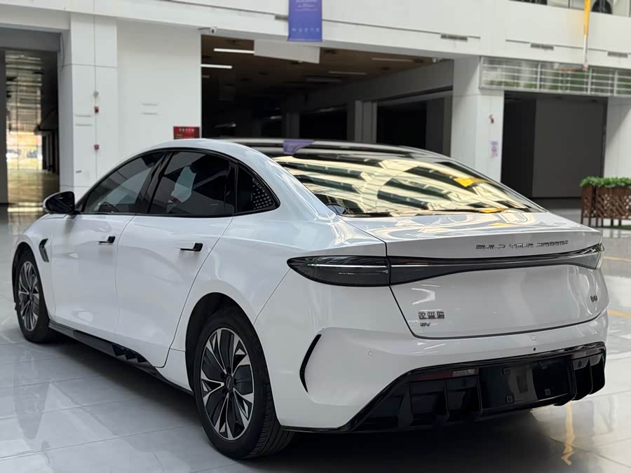 BYD Seal 2023 immagine di auto #7