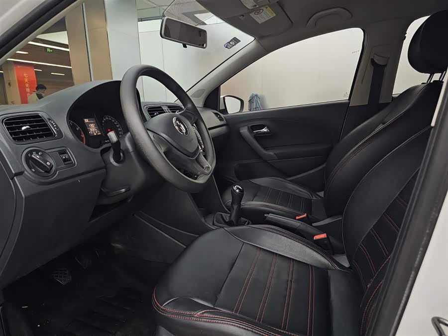 Volkswagen Polo 2017 immagine di auto #7