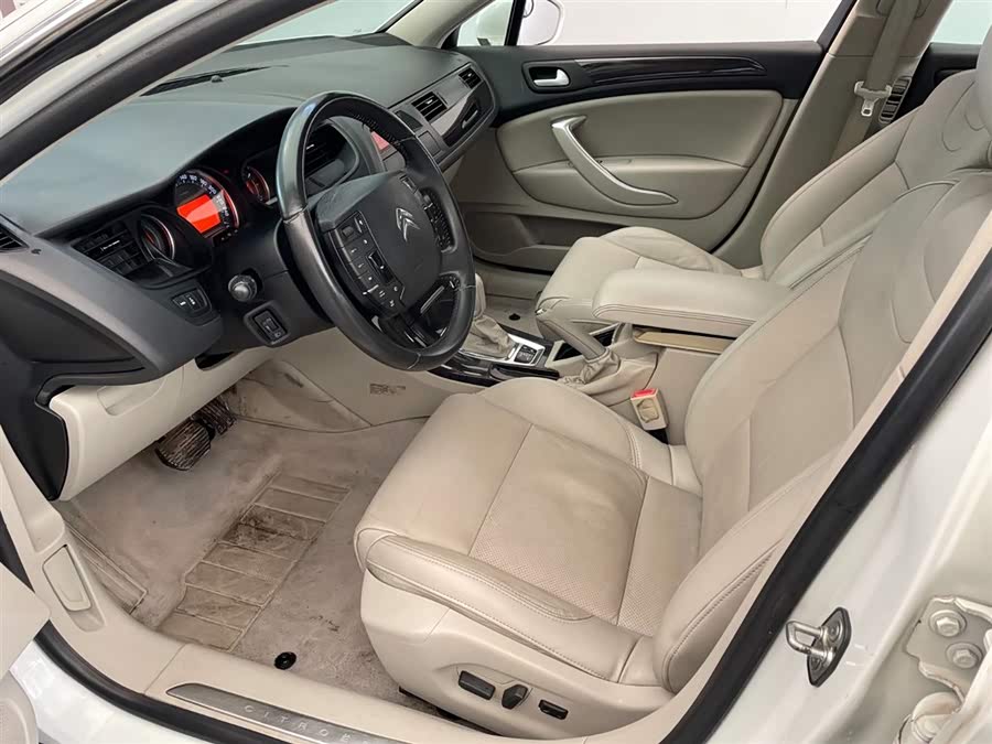 Citroen C5 2014 car image #7