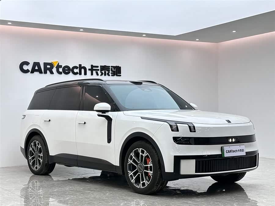 Lynk & Co 900 2025 car image #7