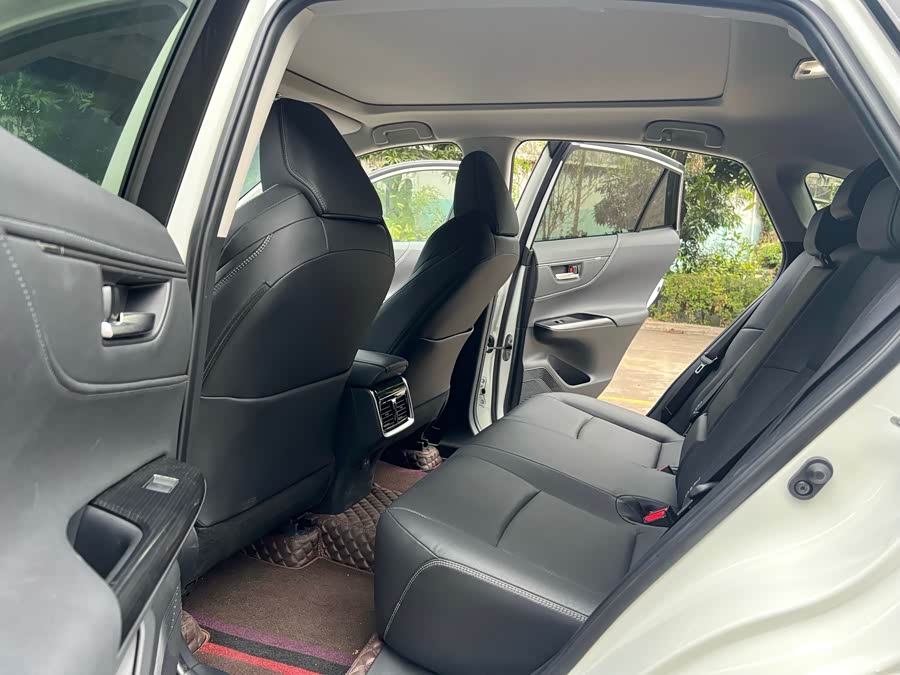 Toyota Venza 2022 صورة سيارة #7