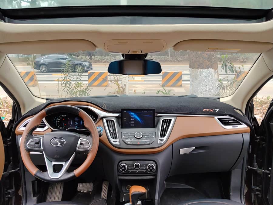 Soueast DX7 2016 car image #7