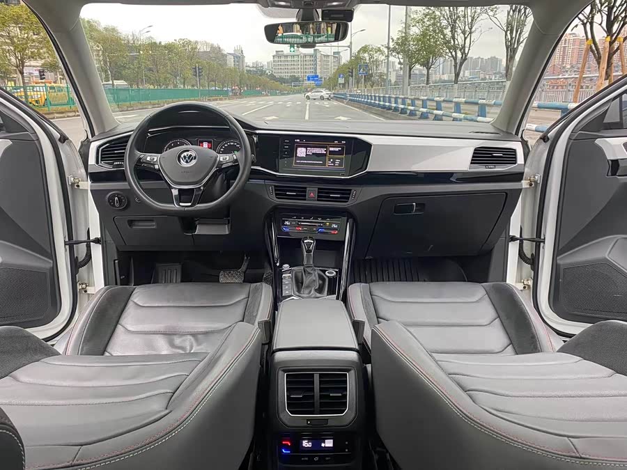 Volkswagen Tayron 2020 car image #7