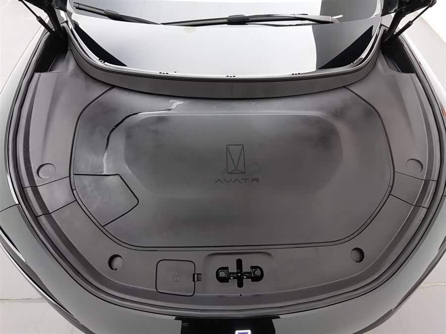 Avatr 12 2025 car image #7