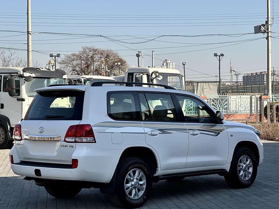 Toyota Land Cruiser 2011 immagine di auto #7