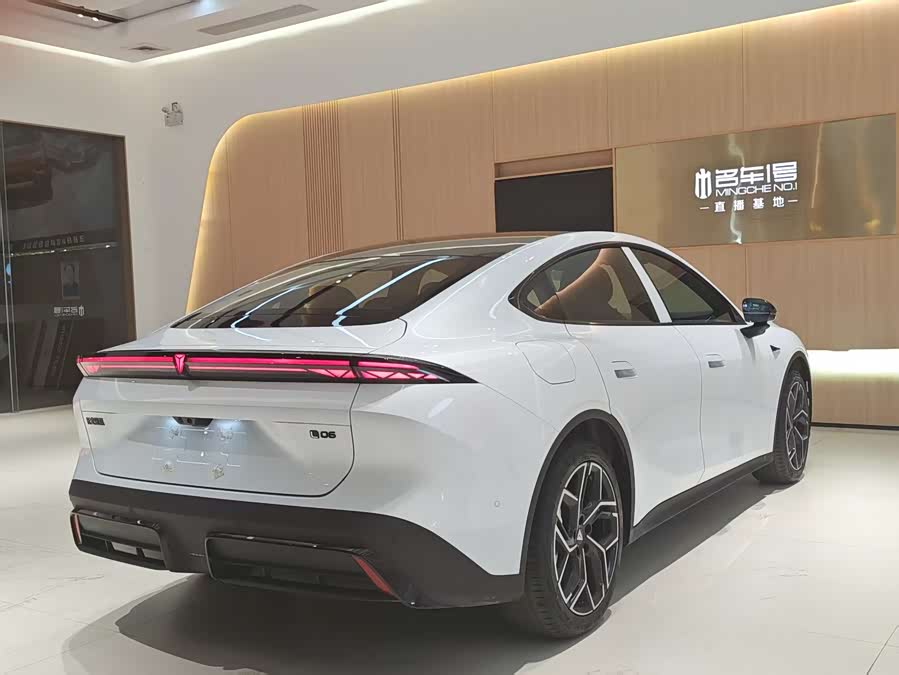 Deepal L06 2026 imagem de carro #7