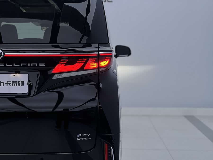 Toyota Vellfire 2025 #7 Toyota Vellfire 2025 immagine di auto #7