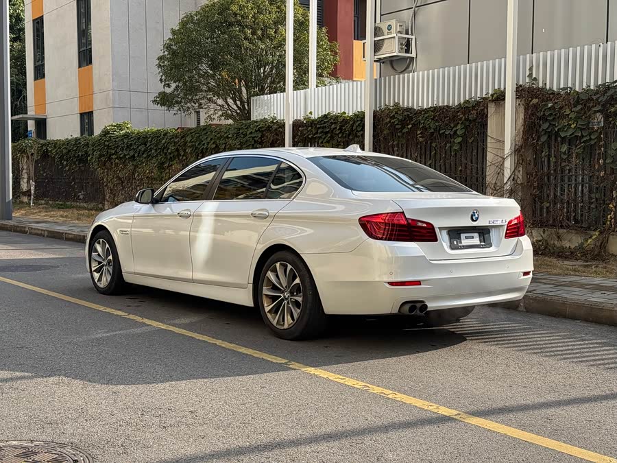 BMW 5 Series 2016 #7 BMW 5 Series 2016 car image #7
