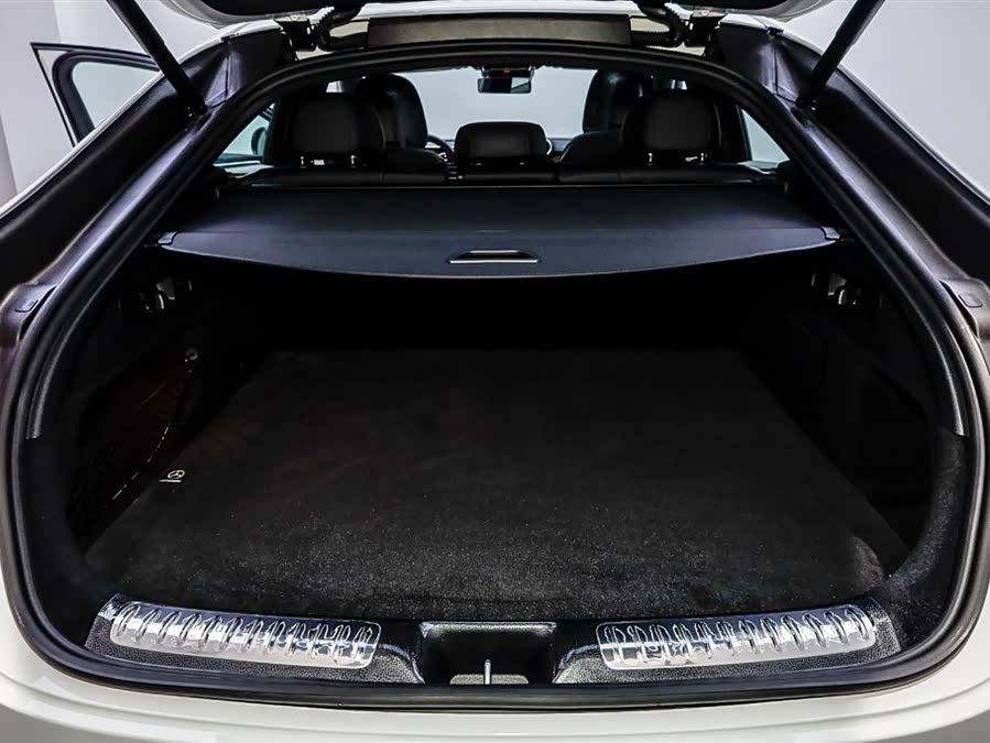 Mercedes-Benz GLC Coupe 2025 car image #7