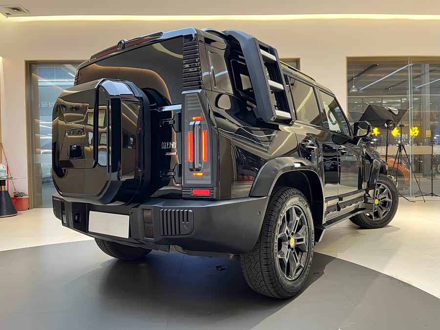 Jetour Traveller 2023 car image #7