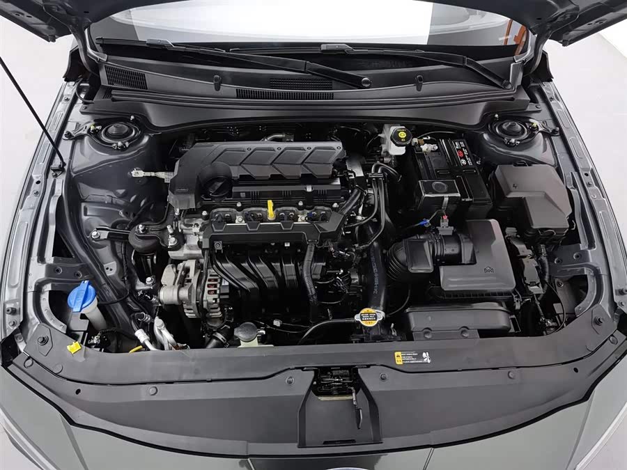 Hyundai Elantra 2023 immagine di auto #7