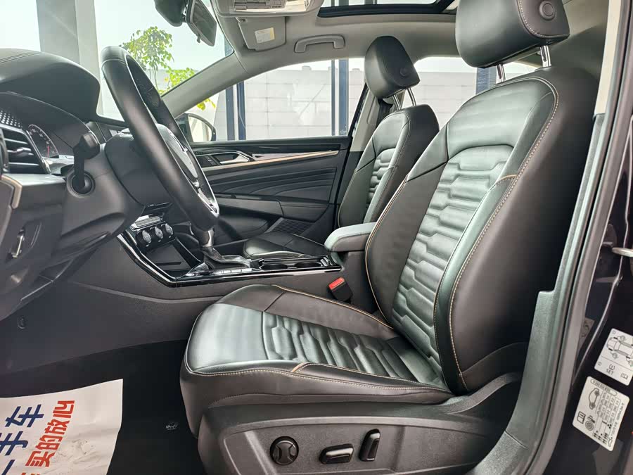 Volkswagen Passat 2019 car image #7