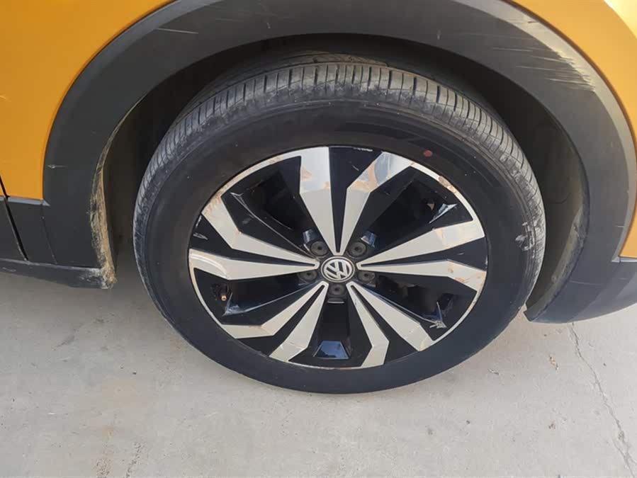 Volkswagen T-Cross 2019 car image #7