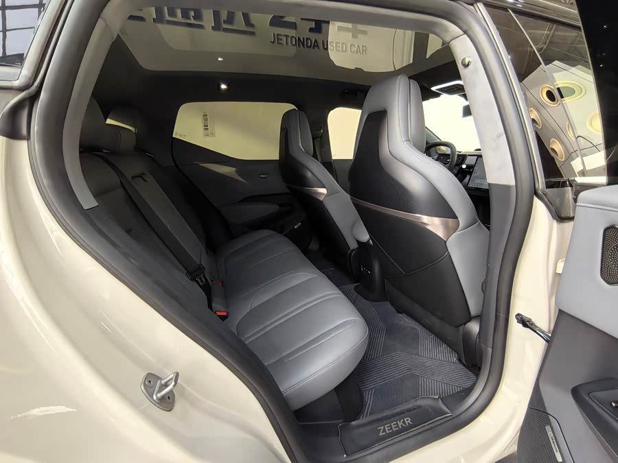 Zeekr X 2023 car image #7