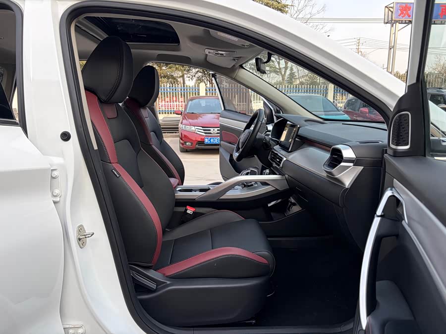 GEELY Coolray 2021 car image #7