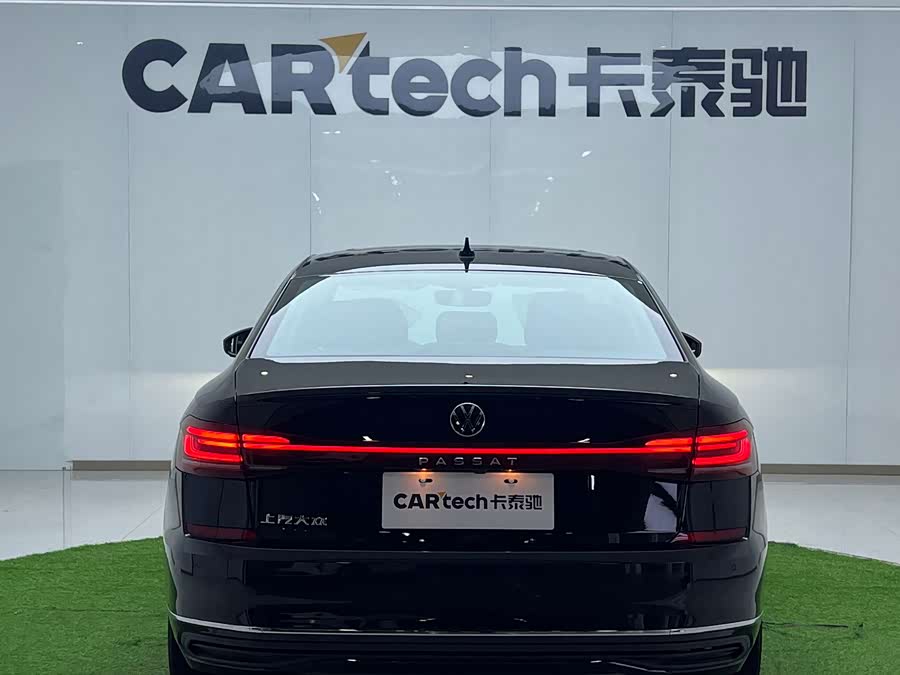 Volkswagen Passat car image #7