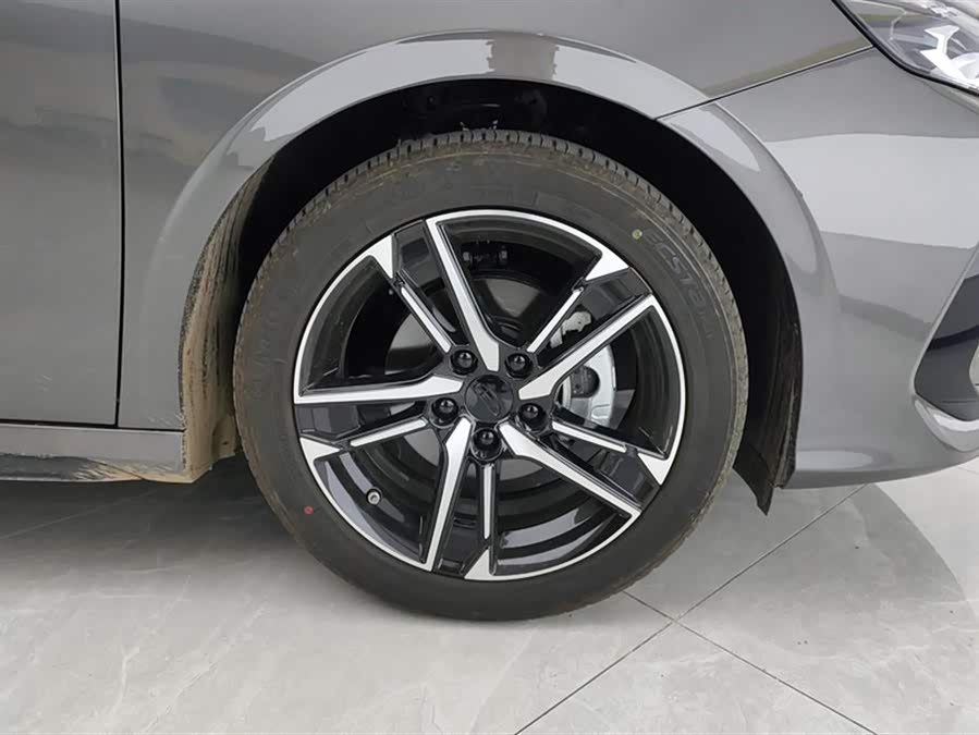 GEELY Binray 2025 car image #7