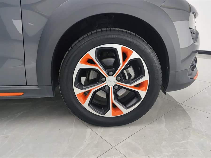 Lynk & Co 02 2019 car image #7