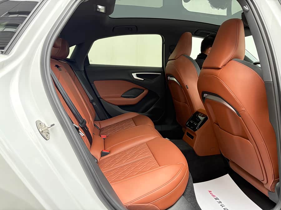 Audi Q3 2025 car image #7