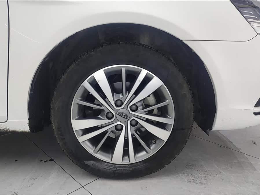 GEELY Emgrand 2018 immagine di auto #7