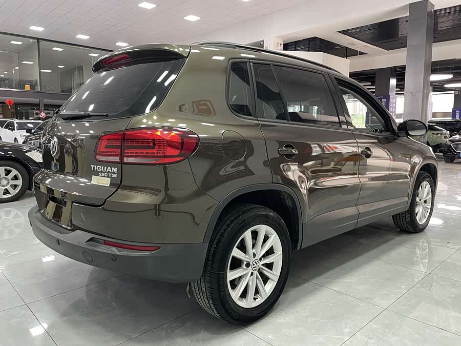 Volkswagen Tiguan 2017 car image #7