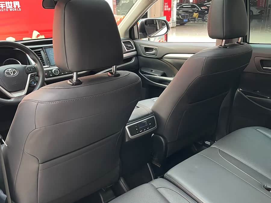 Toyota Highlander 2017 #7 Toyota Highlander 2017 car image #7